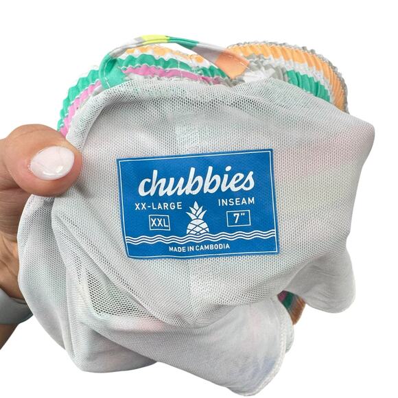 Chubbies Men's En Fuego 7" Southwestern Print Elastic Mesh Lined Swim Trunks - Picture 9 of 11